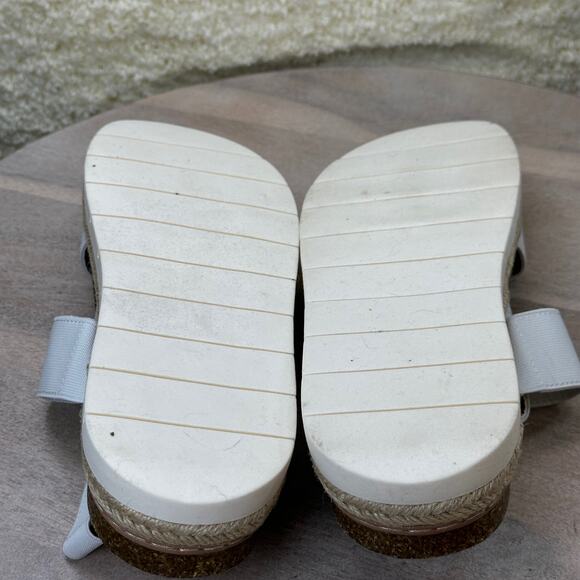 Madden Girl Lenna Womens Size 8 Sandals White Cushioned Strappy Slingback Shoes - Picture 10 of 11